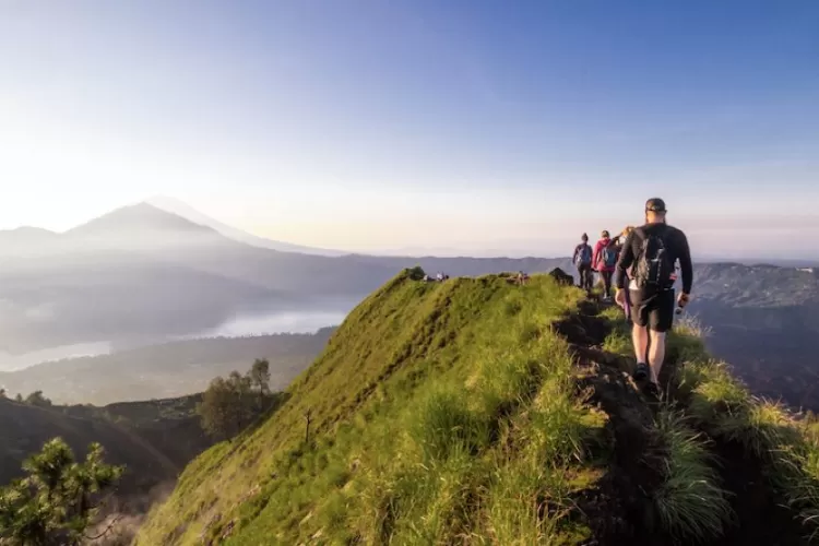 Pengunjung di Gunung Batur (balitrekkingtour.com)