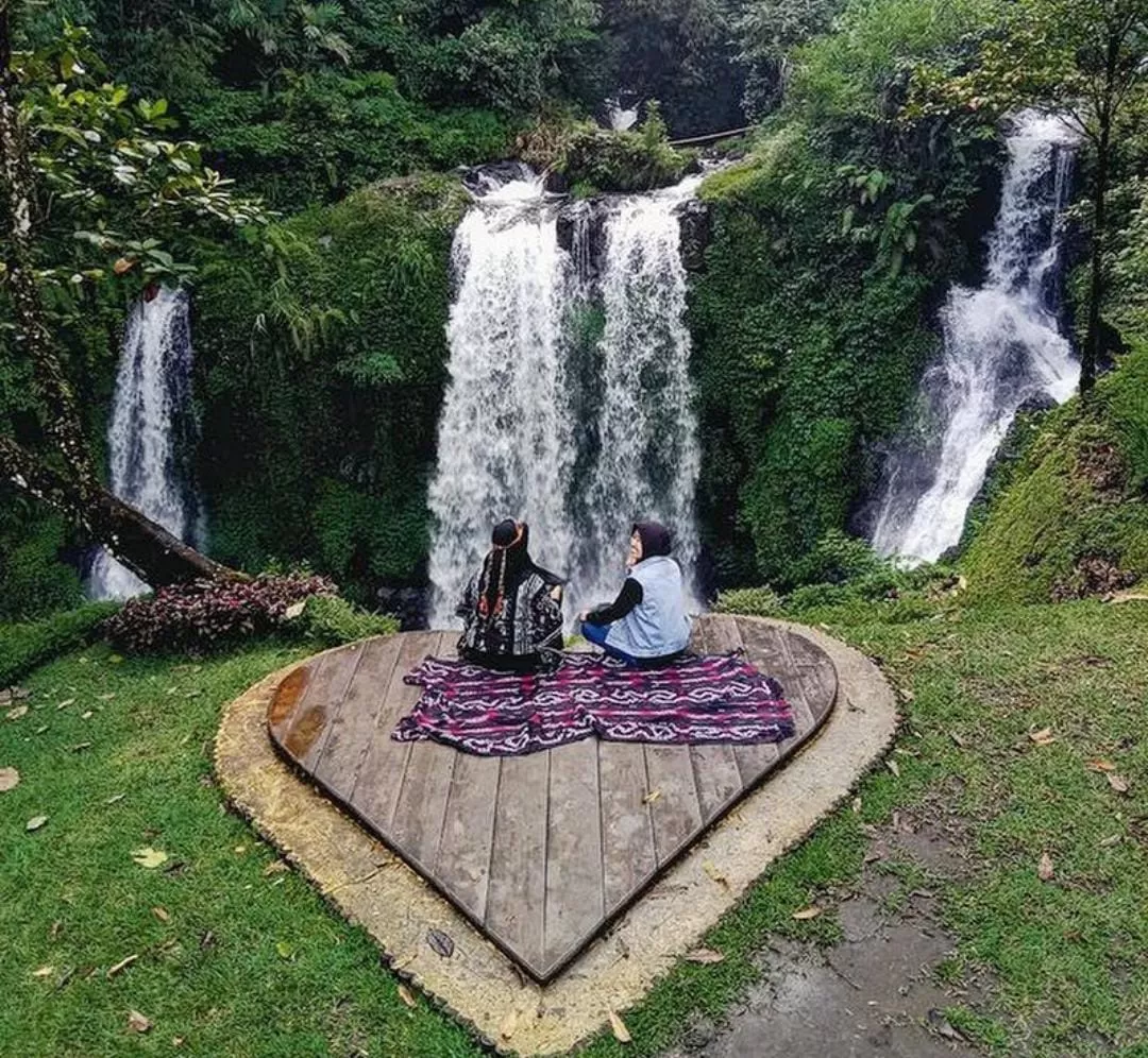 Ngadem With View Di Curug Jenggala Air Terjun Yang Wajib Dikunjungi Saat Wisata Ke Banyumas 9258