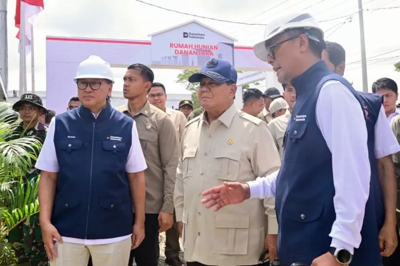 Presiden Prabowo Subianto melakukan kunjungan lapangan untuk meninjau perkembangan pembangunan Rumah Hunian Danantara (HUNTARA) bagi masyarakat terdampak bencana di Kabupaten Aceh Tamiang. (DOK. WIKA)