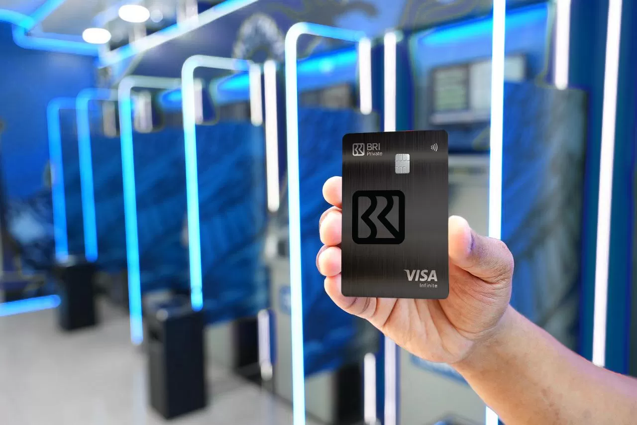 BRI meluncurkan BRI VISA Infinite terbaru dengan desain baru dan benefit premium untuk mendukung transaksi global dan gaya hidup nasabah prioritas. (Dok. BRI)