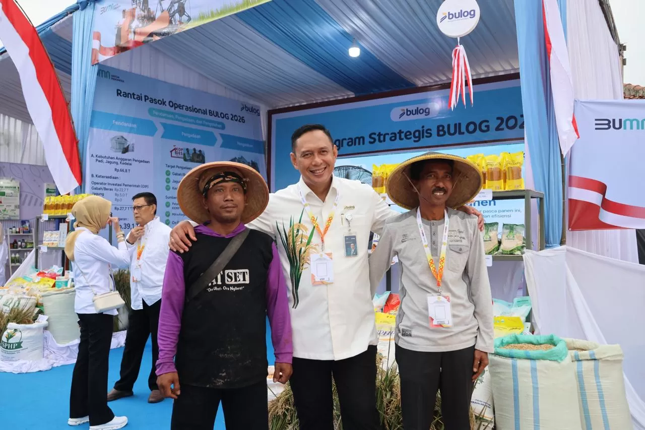 BULOG mencetak rekor penyerapan gabah tertinggi sepanjang sejarah dan memperkuat peran strategisnya dalam mewujudkan swasembada pangan nasional 2025. (Dok. BULOG)