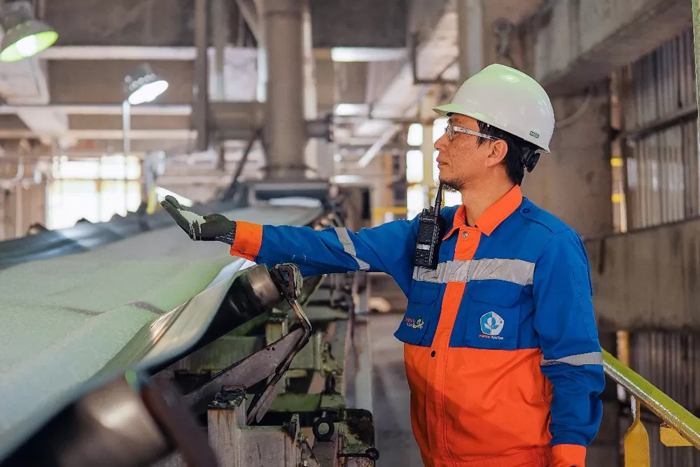 Pupuk Kaltim menutup 2025 dengan produksi 107,3 persen dari target dan optimistis menjaga kinerja berkelanjutan serta pasokan pupuk nasional pada 2026. (Dok. Pupuk Kaltim)