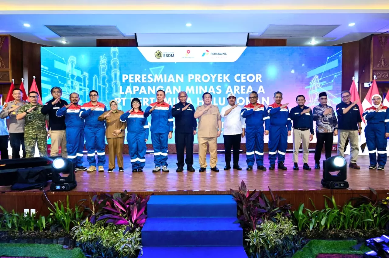 Hampir dua tahun, tim peneliti laboratorium PHR berjibaku dengan ratusan sampel bahan kimia untuk menemukan formulasi yang benar-benar mampu bekerja optimal di karakter reservoir Lapangan Rokan. (DOK. PHR)