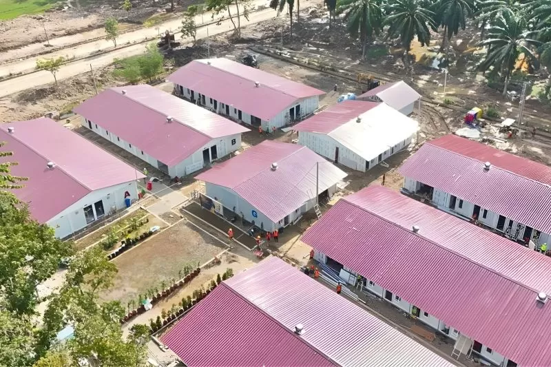 WIKA dan WEGE percepat pembangunan Huntara Modular Aceh Tamiang, hunian cepat huni aman dan nyaman untuk pemulihan pascabencana. (Dok. WIKA)