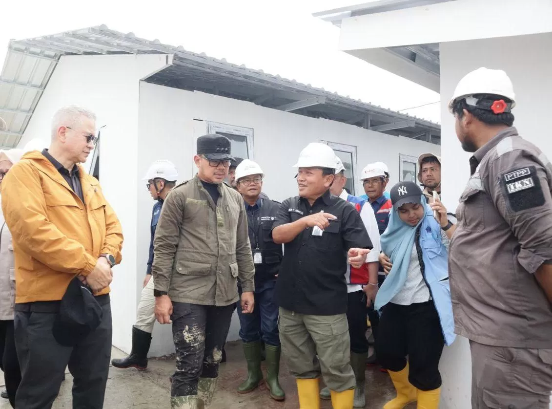 BSI menyerahkan 90 unit Huntara untuk mendukung kehidupan warga terdampak di Aceh Tamiang.
