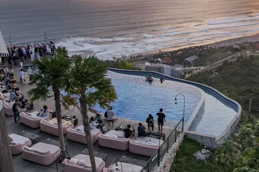 Obelix Sea View Jogja kini menerapkan jam operasional dan harga tiket terbaru mulai Januari 2026.