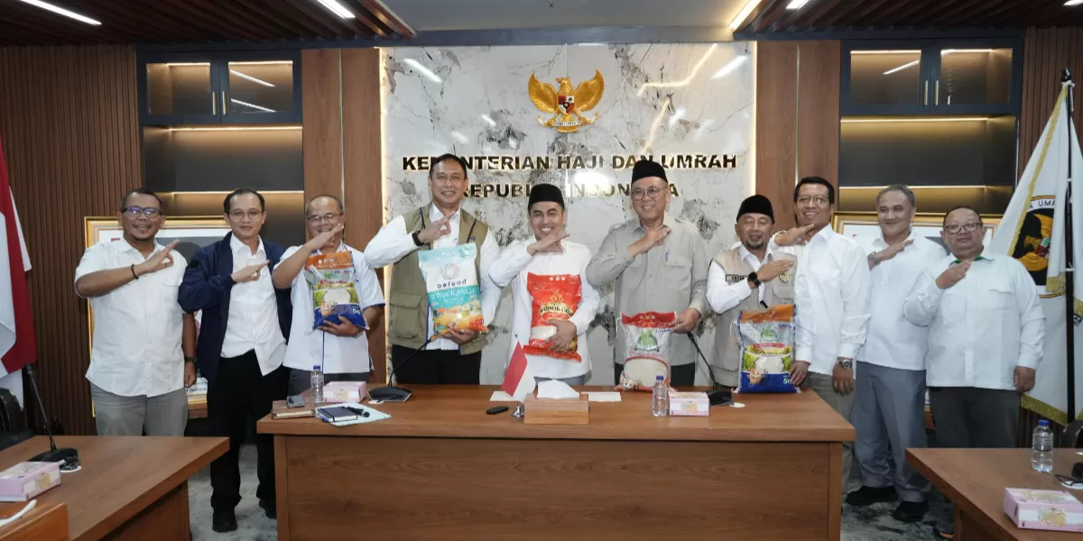 BULOG bersama Kemenhaj dan Kementan membahas peluang ekspor beras premium untuk kebutuhan Jamaah Haji dan Umrah Indonesia di Arab Saudi tahun 2026. (Dok. BULOG)