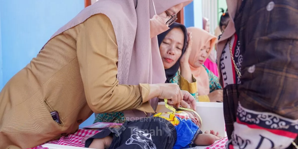 Program Kemunting PT TIMAH Tbk menjadi langkah strategis mencegah stunting melalui edukasi gizi, kolaborasi lintas sektor, dan pemberdayaan keluarga. (Dok. PT Timah)