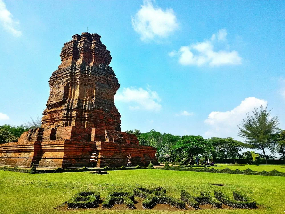 Candi Brahu dibangun untuk menghormati dan mengenang Raja Jayanegara yang wafat tahun 1328 Saka.  (Tripadvisor/Grace O)