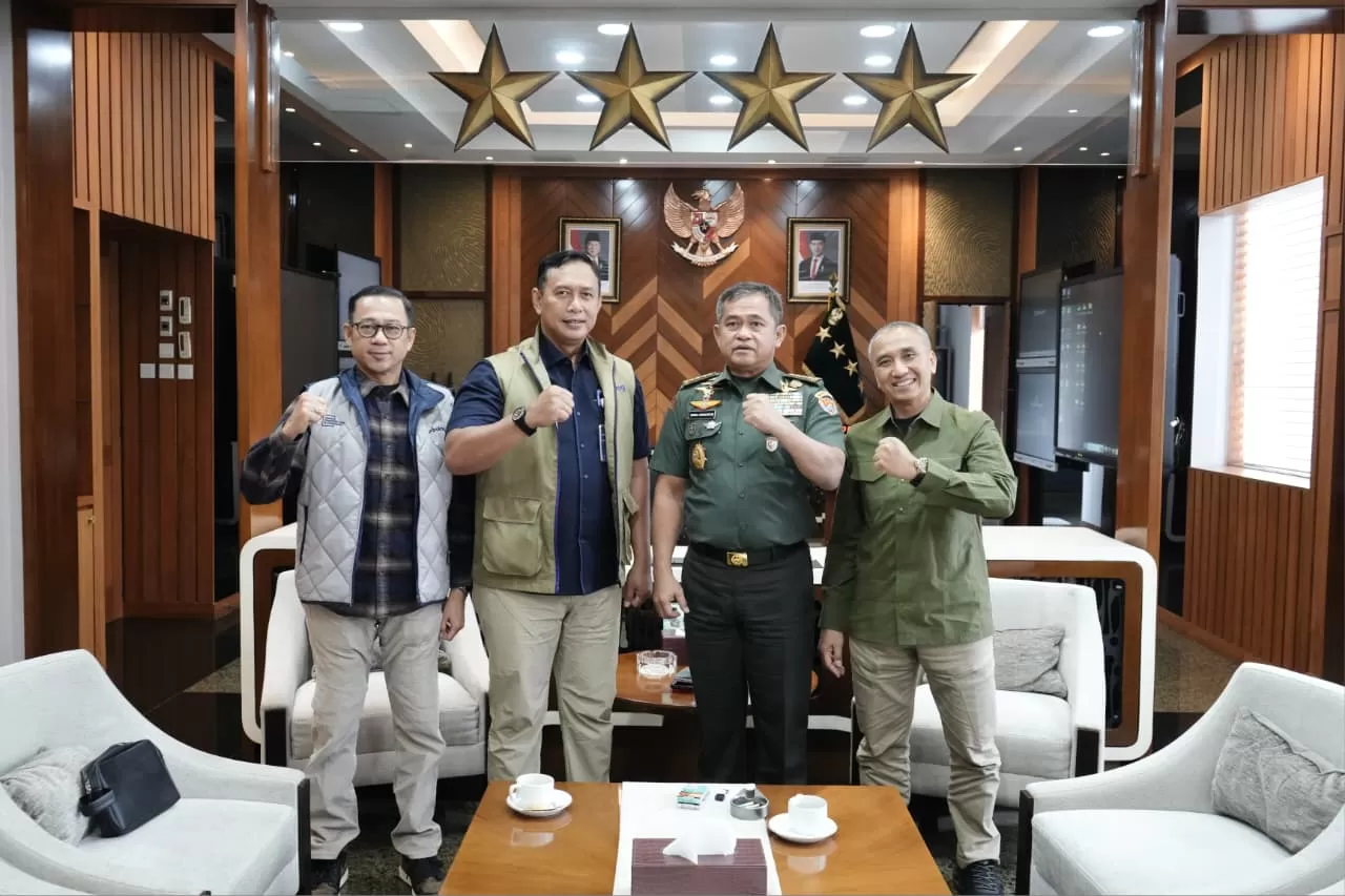 BULOG menggandeng TNI AD untuk mempercepat penyerapan gabah petani 2026 guna menjaga stok, harga, dan ketahanan pangan nasional. (Dok. BULOG)