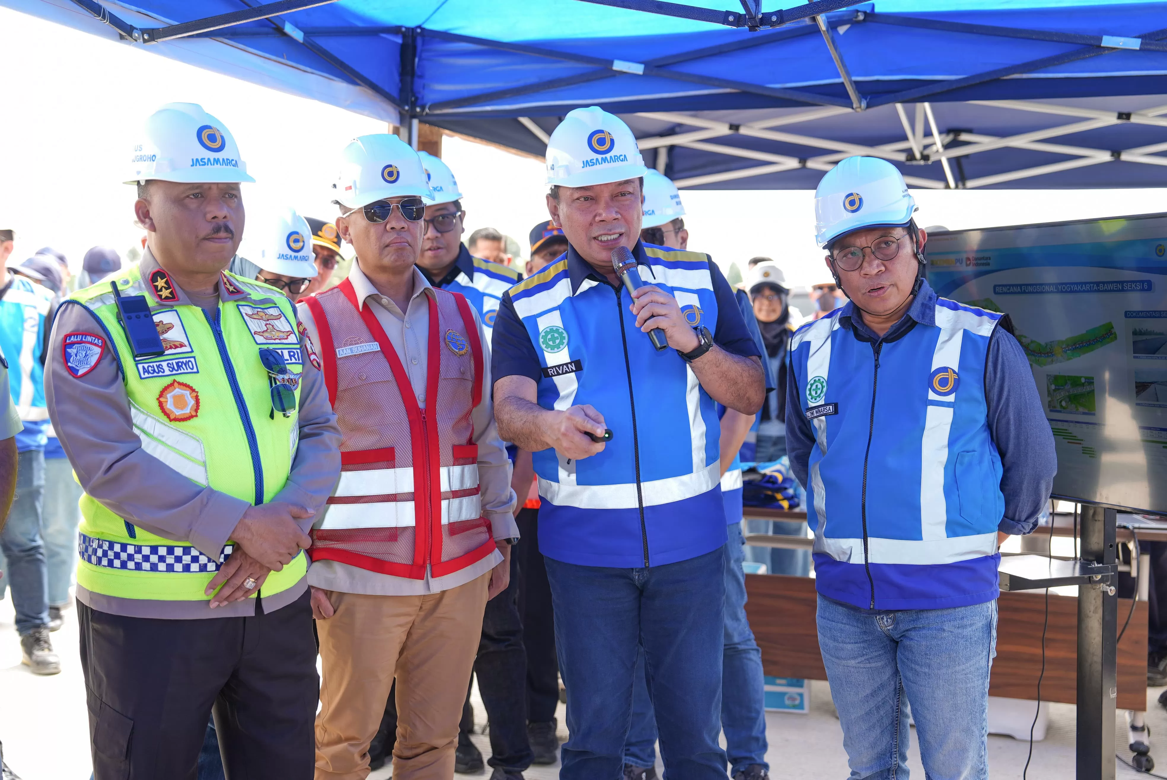 Jasa Marga meninjau kesiapan dua jalur fungsional di DIY dan Jateng guna mengurai kepadatan dan memastikan mudik Lebaran 2026 aman serta lancar. (jasamarga.com)