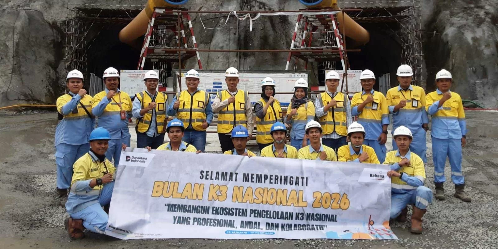 Keselamatan kerja jadi perhatian utama saat Dirut Dahana mengunjungi Proyek PLTA Upper Cisokan.
