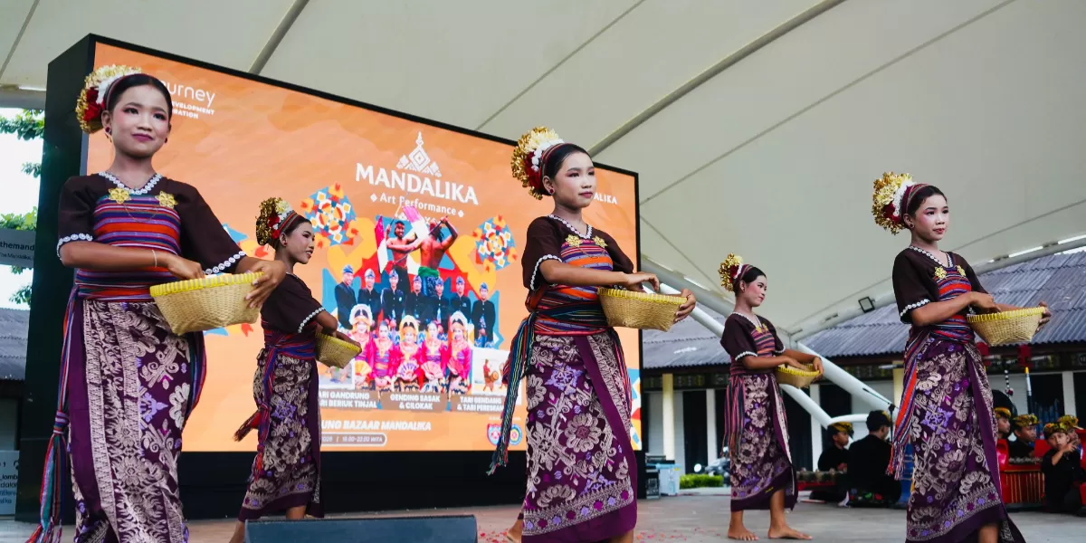 Mandalika Art Performance menjadi langkah awal ITDC menghadirkan aktivasi budaya di The Mandalika dengan melibatkan pelaku seni lokal (Dok. ITDC)