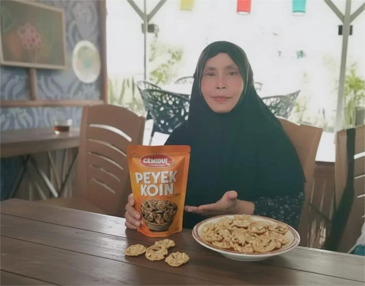 Kisah Ibu Murni menunjukkan peran PNM dalam memberdayakan perempuan prasejahtera hingga usahanya tumbuh dan menyejahterakan keluarga. (pnm.co.id)
