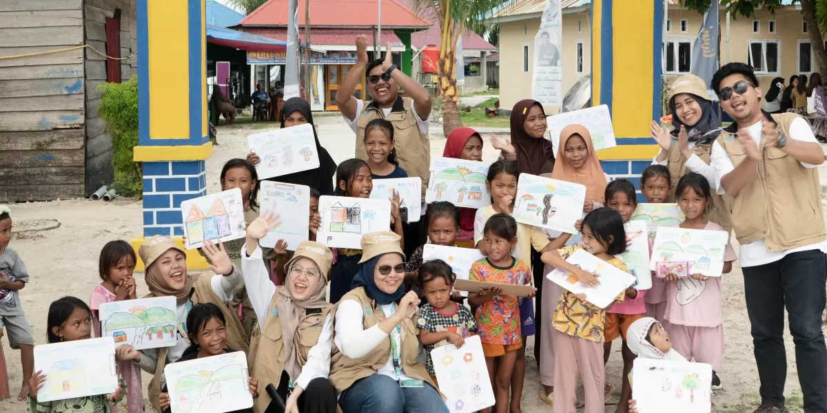 Bank Mandiri jalankan 1.174 program TJSL sepanjang 2025 di 12 wilayah Indonesia, fokus pada sosial, lingkungan, ekonomi, dan tata kelola. (Dok. Bank Mandiri)