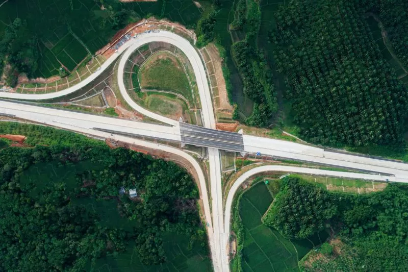 WIKA terus kebut pembangunan infrastruktur strategis nasional melalui pengerjaan Tol Serang&ndash;Panimbang.   (DOK. WIKA)