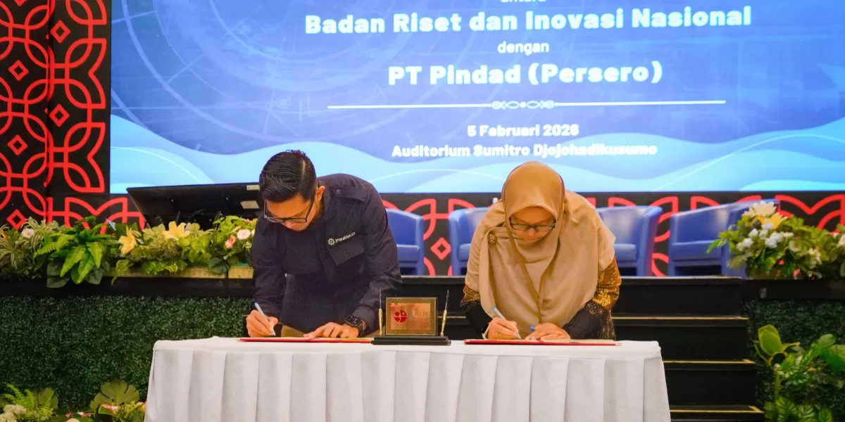 T Pindad dan BRIN menjalin kerja sama strategis untuk material laras senjata, percepat hilirisasi riset, dan tingkatkan kemandirian industri pertahanan. (Dok. Pindad)