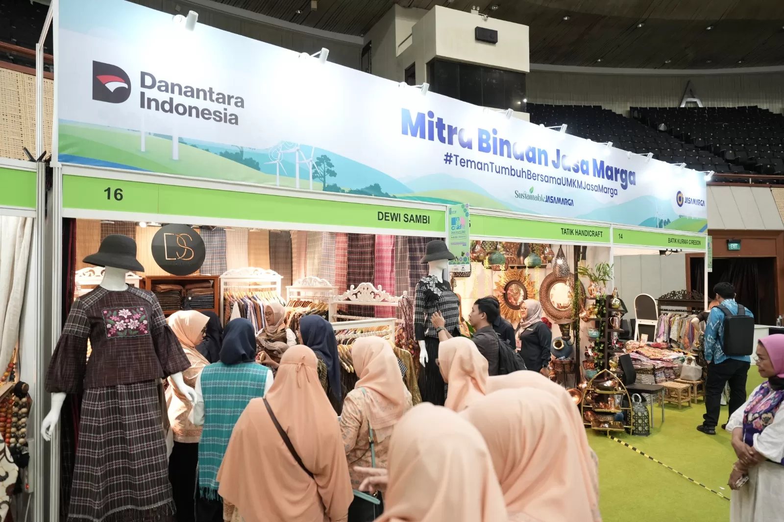 Booth UMKM binaan Jasa Marga Inacraft 2026. (jasamarga.com)