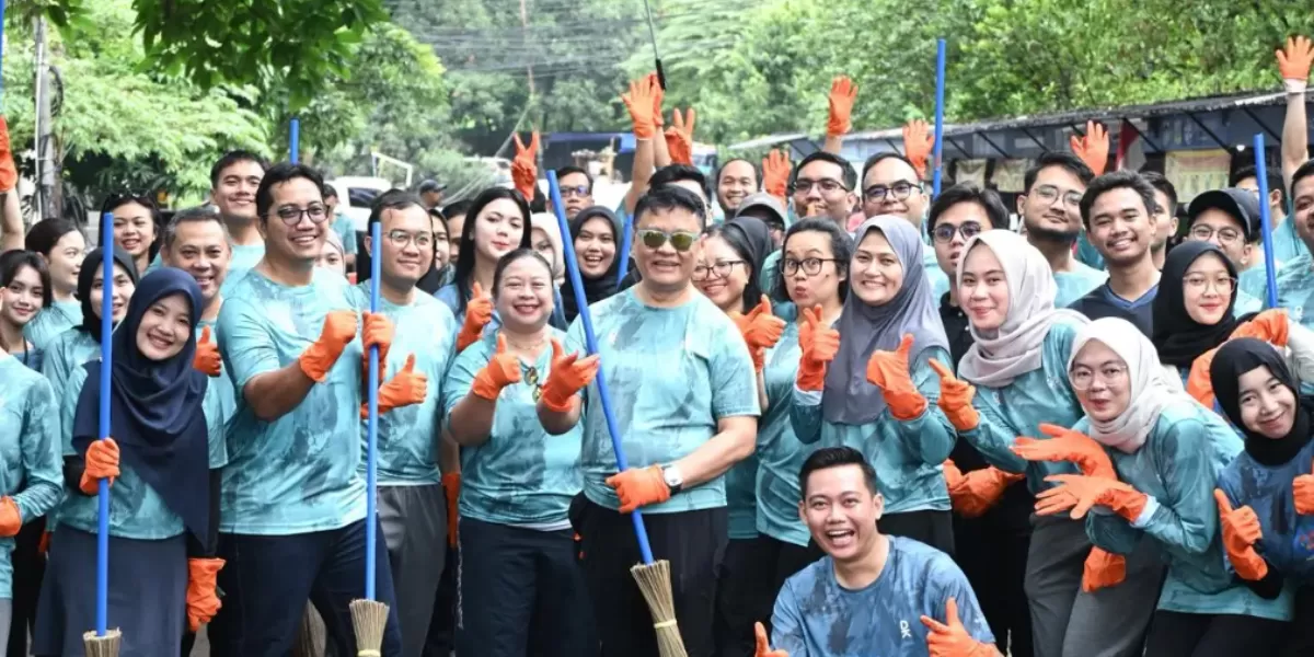 Jasa Raharja gelar Aksi Nasional &ldquo;Glow Up Lingkungan: Bersih Itu Keren!&rdquo; serentak di Indonesia untuk dukung Gerakan Indonesia ASRI dan lingkungan berkelanjutan. (Dok. Jasa Raharja)