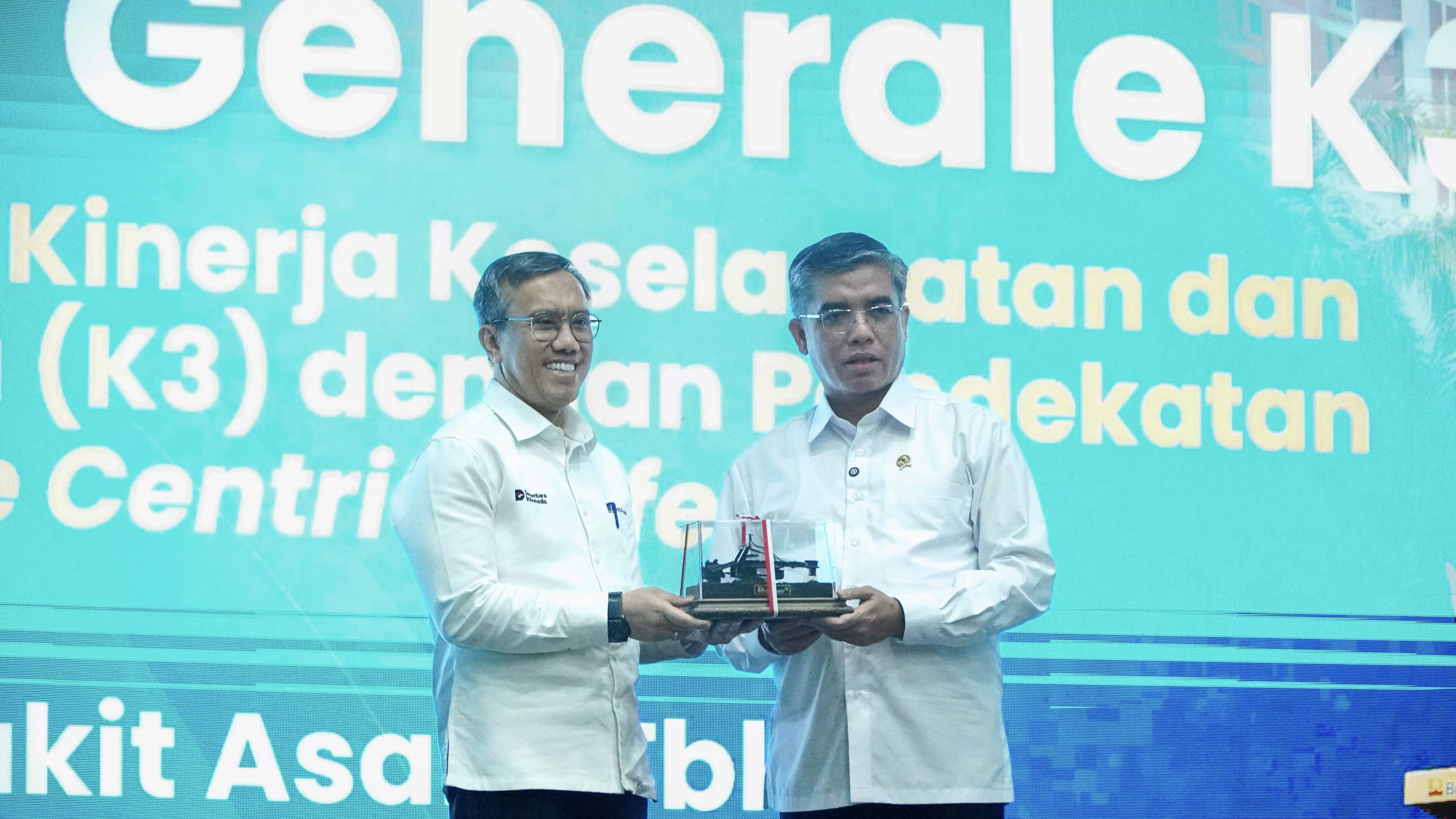 Kunjungan kerja Menaker RI ke PTBA menjadi upaya memperkuat sinergi pemerintah dan dunia usaha dalam penerapan K3 dan pengelolaan SDM.