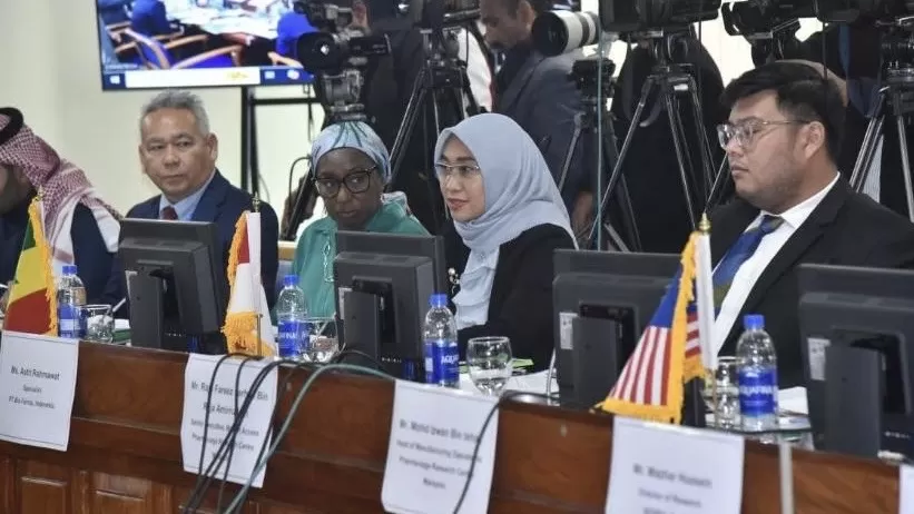 Perwakilan Bio Farma, Astri Rahmawati (ke-2 dari kanan) menjadi salah satu narasumber pada kegiatan 4th Meeting of the OIC Vaccine Manufacturers Group.