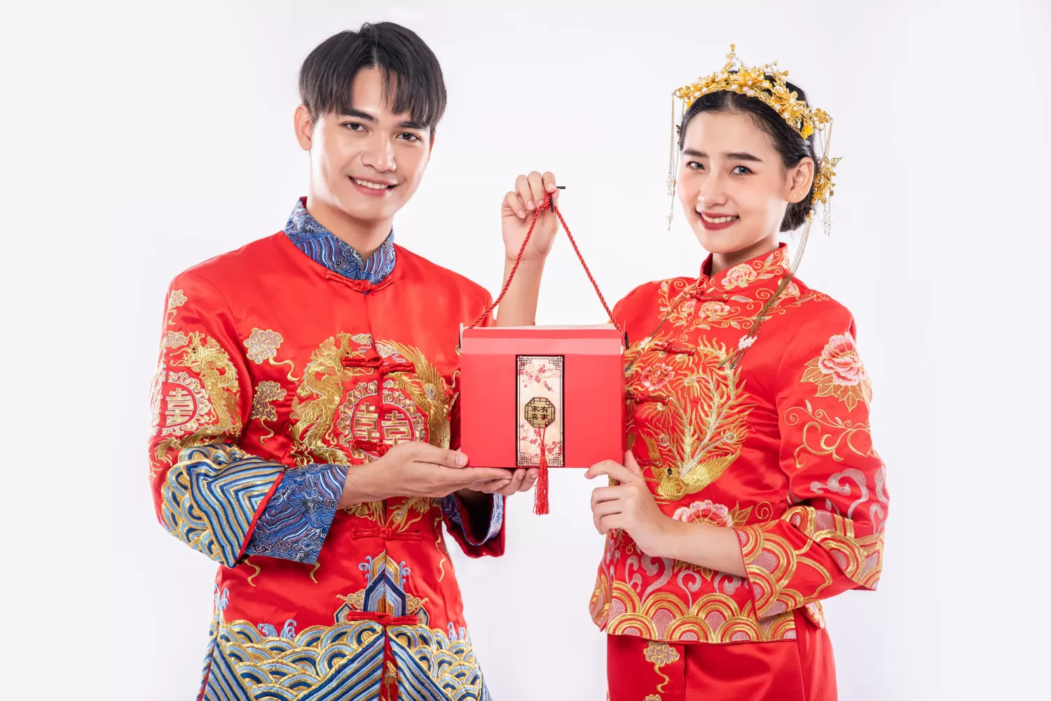 Ilustrasi - Hadiah yang pantang diberikan saat Imlek. (Freepik/jcomp)