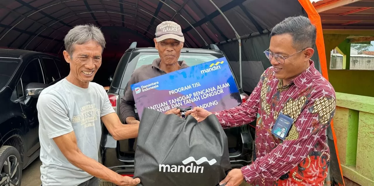 Sebagai respons cepat terhadap bencana banjir, Bank Mandiri menghadirkan bantuan untuk membantu kebutuhan warga Majalaya.