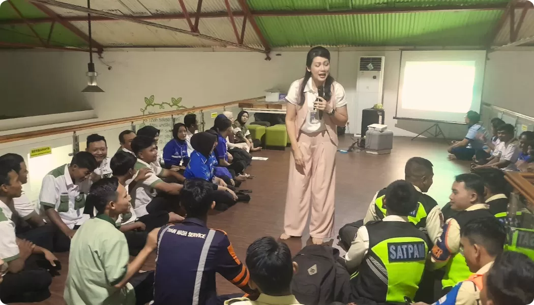KAI Services latih 40 frontliner di Yogyakarta, fokus hospitality dan solution mindset jelang Angleb 2026. (reska.id)