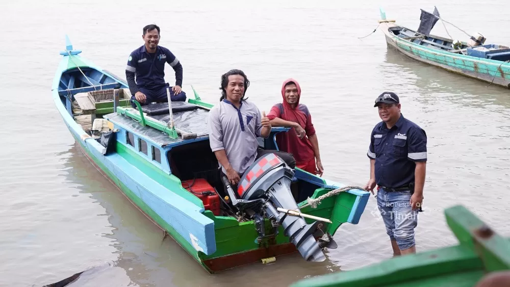 Program CSR PT TIMAH Tbk kembali menyasar nelayan pesisir. Mulai dari mesin tempel, jaring, hingga infrastruktur, semua diarahkan untuk mendorong kesejahteraan mereka.