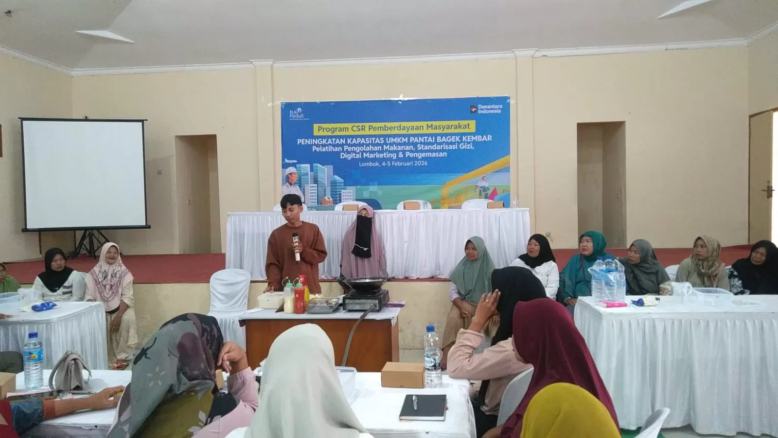 Pelaku usaha pesisir dibekali legalitas usaha, strategi digital, hingga praktik produk kekinian.