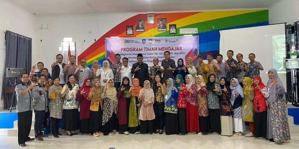 Puluhan guru SD di Belitung Timur mengikuti pelatihan Gernas Tastaka guna meningkatkan kualitas pembelajaran siswa.