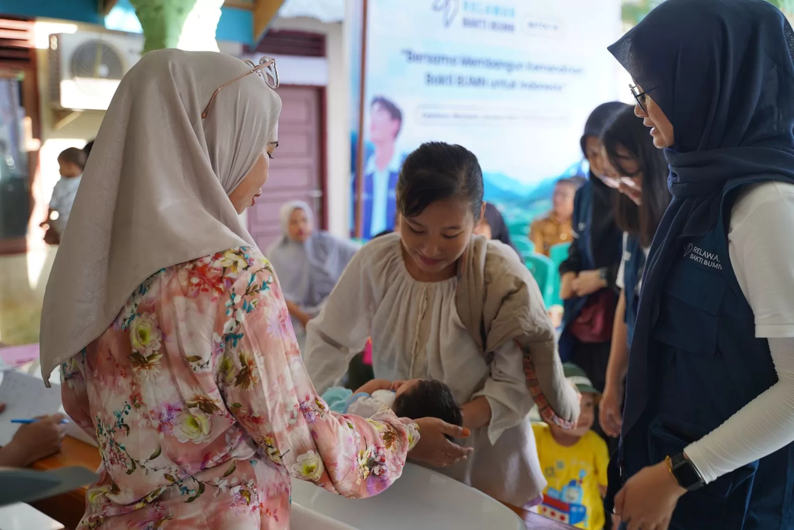 Program intervensi gizi terpadu yang dilaksanakan di sembilan provinsi di Indonesia. (Dok. Telkom)