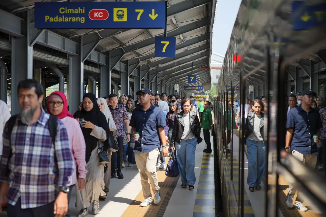 Secara kumulatif, penjualan tiket Angkutan Lebaran KAI hingga 1 April 2026 pukul 10.00 WIB tercatat mencapai 5.048.200 tiket. (kai.id)