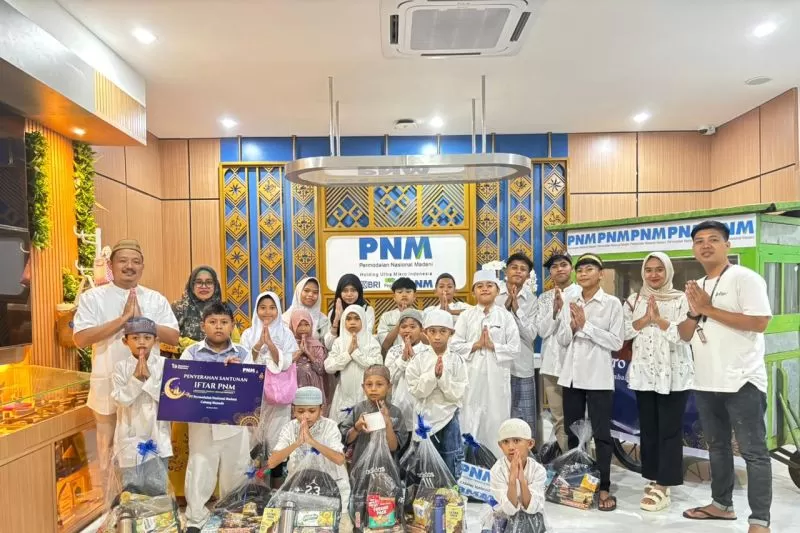 Keberkahan Ramadan, PNM wujudkan melalui kegiatan santunan bagi anak yatim dan dhuafa yang diselenggarakan oleh 58 cabang di seluruh Indonesia. (DOK. PNM)