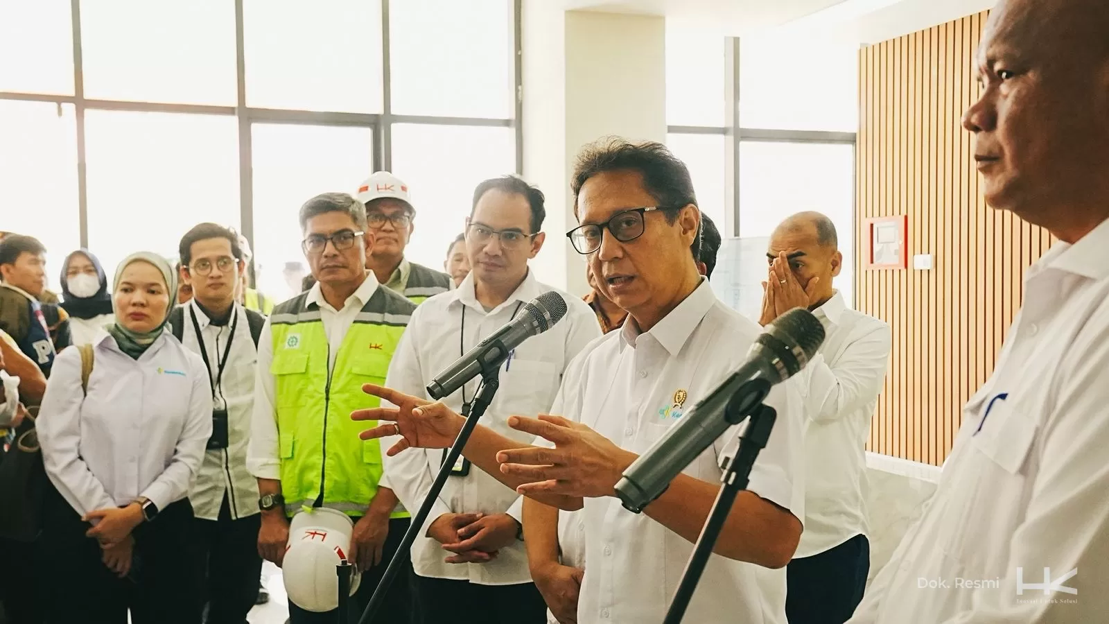 Menkes Budi Gunadi Sadikin meninjau langsung progres pembangunan RSUD Tafaeri di Nias Utara.