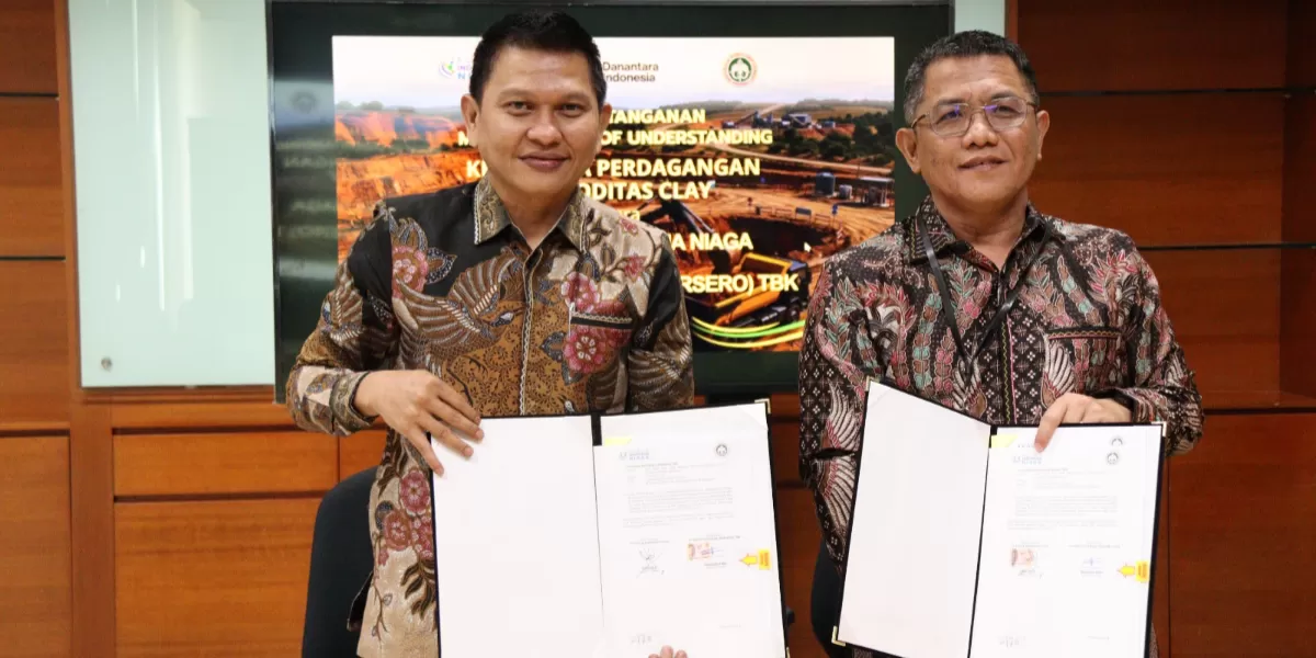 PI Niaga dan Semen Baturaja menandatangani MoU kerja sama perdagangan clay untuk memperkuat rantai pasok industri dan memperluas pasar komoditas. (Dok. PI Niaga)