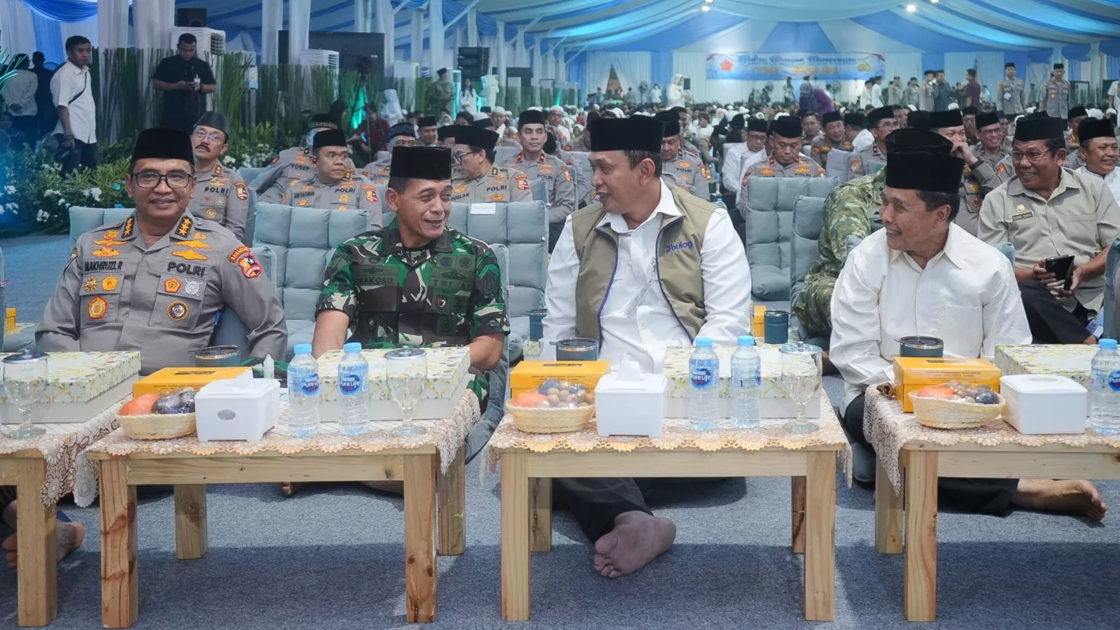 Dirut BULOG Ahmad Rizal Ramdhani hadiri buka puasa TNI&ndash;Polri di Mabes Polri untuk memperkuat sinergi menjaga stabilitas nasional. (Dok. BULOG)