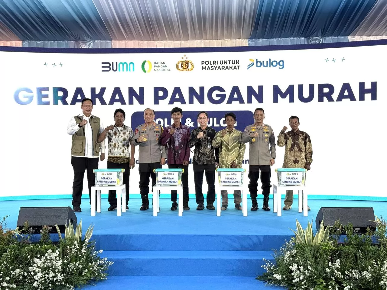 BULOG dan Polri menggelar Gerakan Pangan Murah serentak di Indonesia menjelang Idulfitri 1447 H untuk menjaga stabilitas harga dan mempermudah akses pangan. (Dok. BULOG)