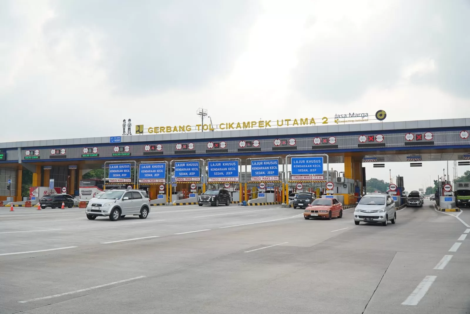 Jasa Marga memberikan diskon tarif tol 30 persen selama dua hari menjelang Lebaran 2026 untuk mendukung kelancaran arus mudik. (Dok. Jasa Marga)