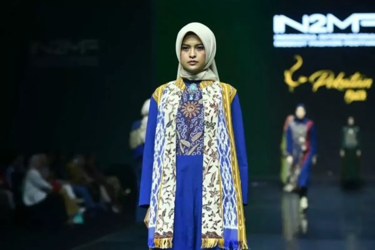 Berawal dari kecintaan budaya, Pekatan Batik berkembang dari Depok hingga pasar internasional dengan dukungan Rumah BUMN BRI. (Dok. BRI)