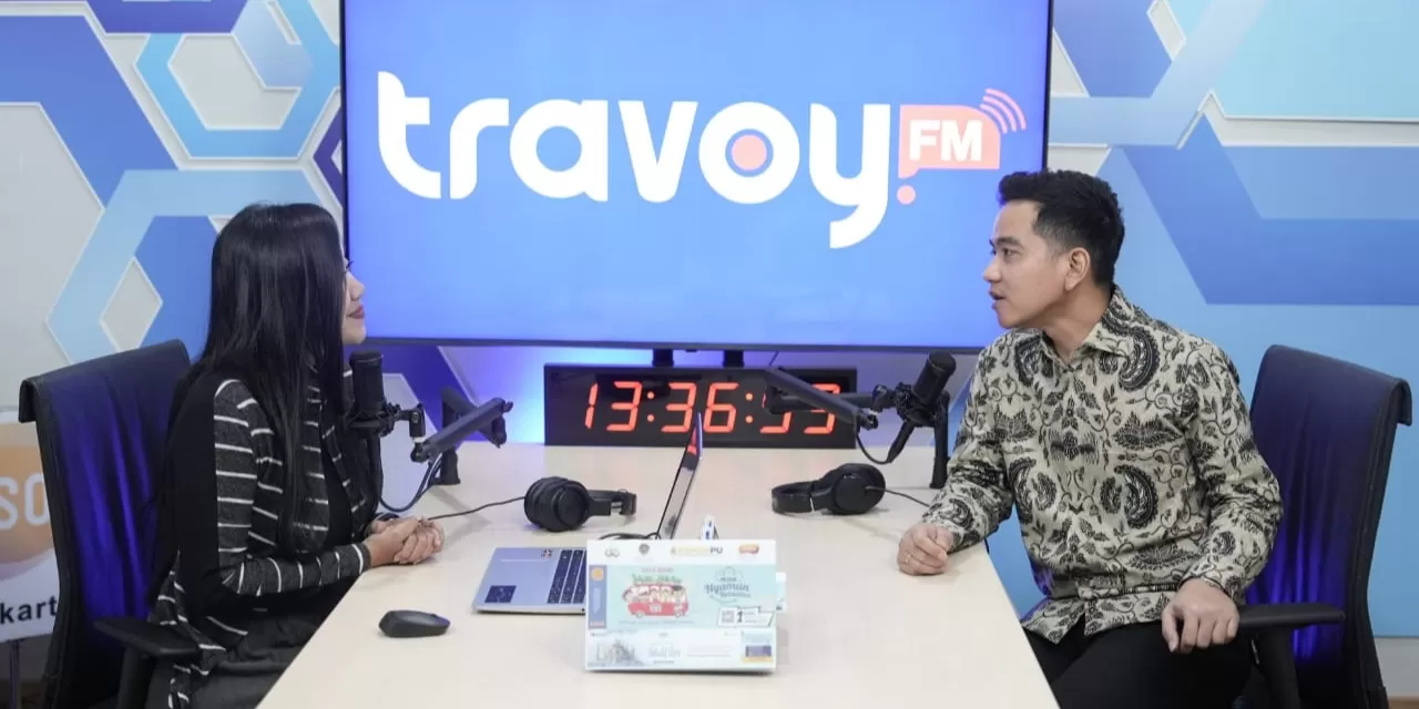 Wapres Gibran meninjau langsung kesiapan strategi lalu lintas di pusat kendali Jasa Marga.