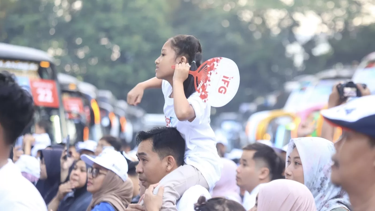 Program Mudik Nyaman Bersama BUMN kembali disambut antusias. IFG Group memberangkatkan lebih dari 25 ribu pemudik ke berbagai daerah.