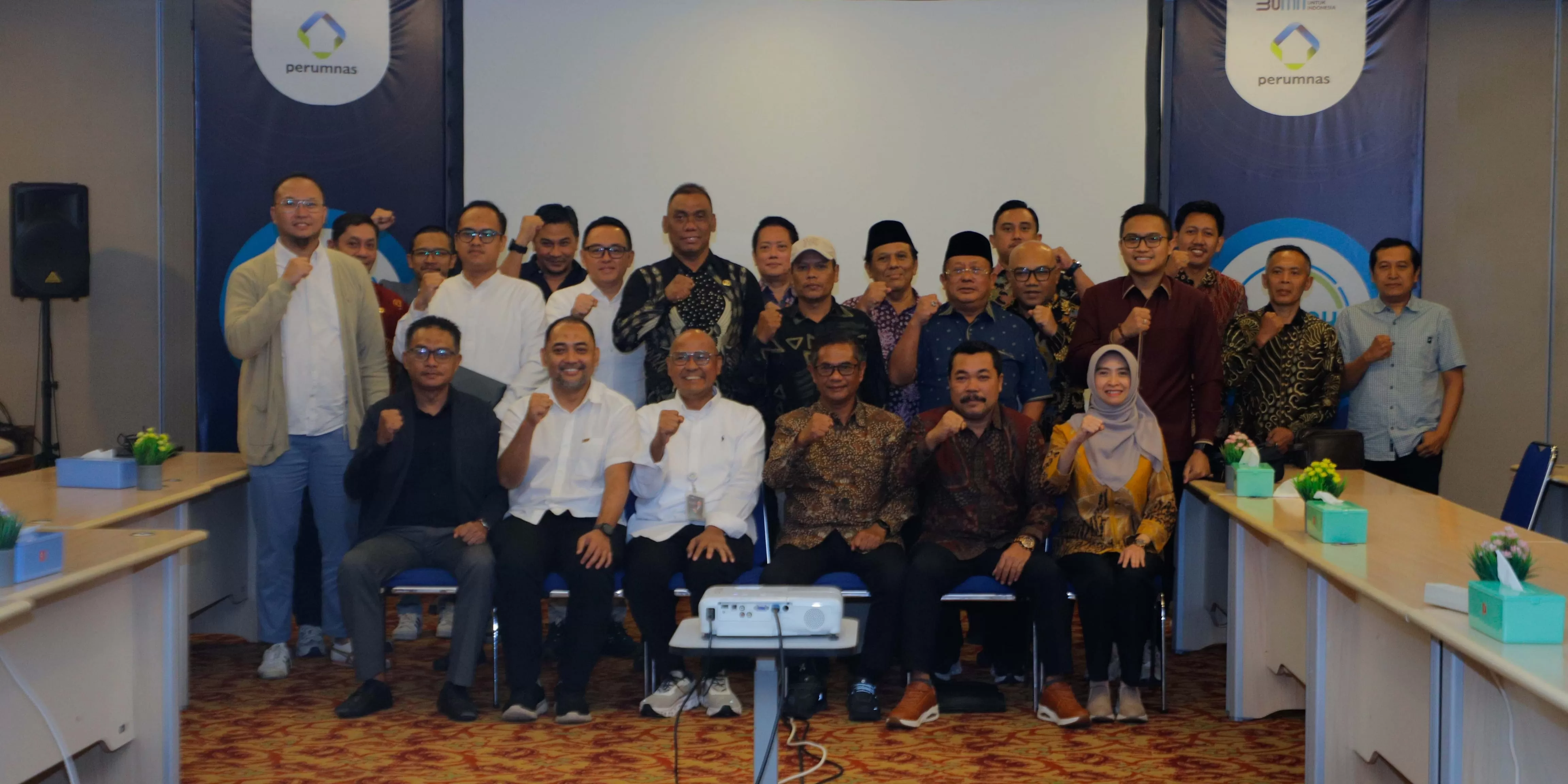 Kolaborasi dengan pemerintah daerah dilakukan untuk menghadirkan fasilitas publik yang optimal.
