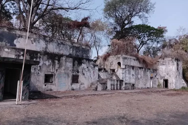 Benteng Kedung Cowek didirikan pada zaman kolonial Belanda tahun 1910. (Google/WK Faizin)