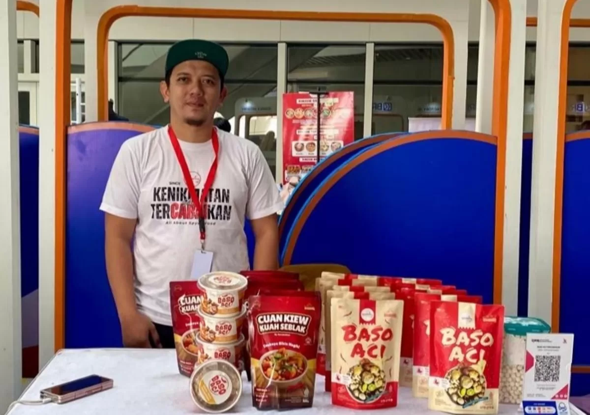 Berawal dari coba-coba, Tercabaikan kini jadi usaha kuliner Bandung yang berkembang berkat inovasi dan dukungan pelatihan UMKM dari BRI. (Dok. BRI)