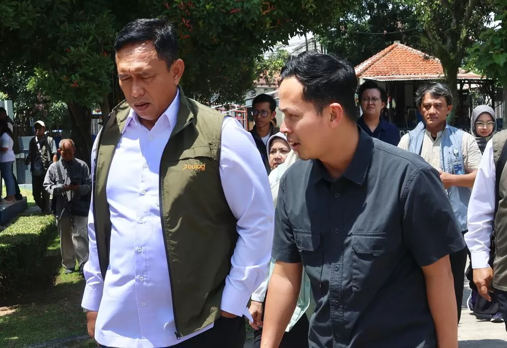 BULOG bantah isu Dirut merangkap KABAIS TNI, tegaskan informasi tersebut hoaks dan imbau publik verifikasi berita. (Dok. BULOG)