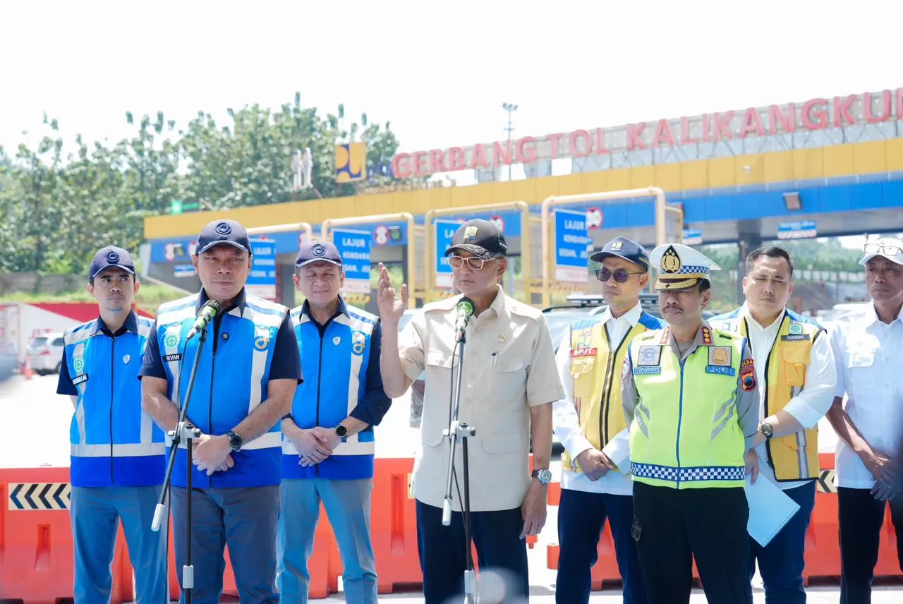 Peninjauan di GT Kalikangkung pastikan arus balik didukung infrastruktur yang siap dan aman. (Dok. Jasa Marga)