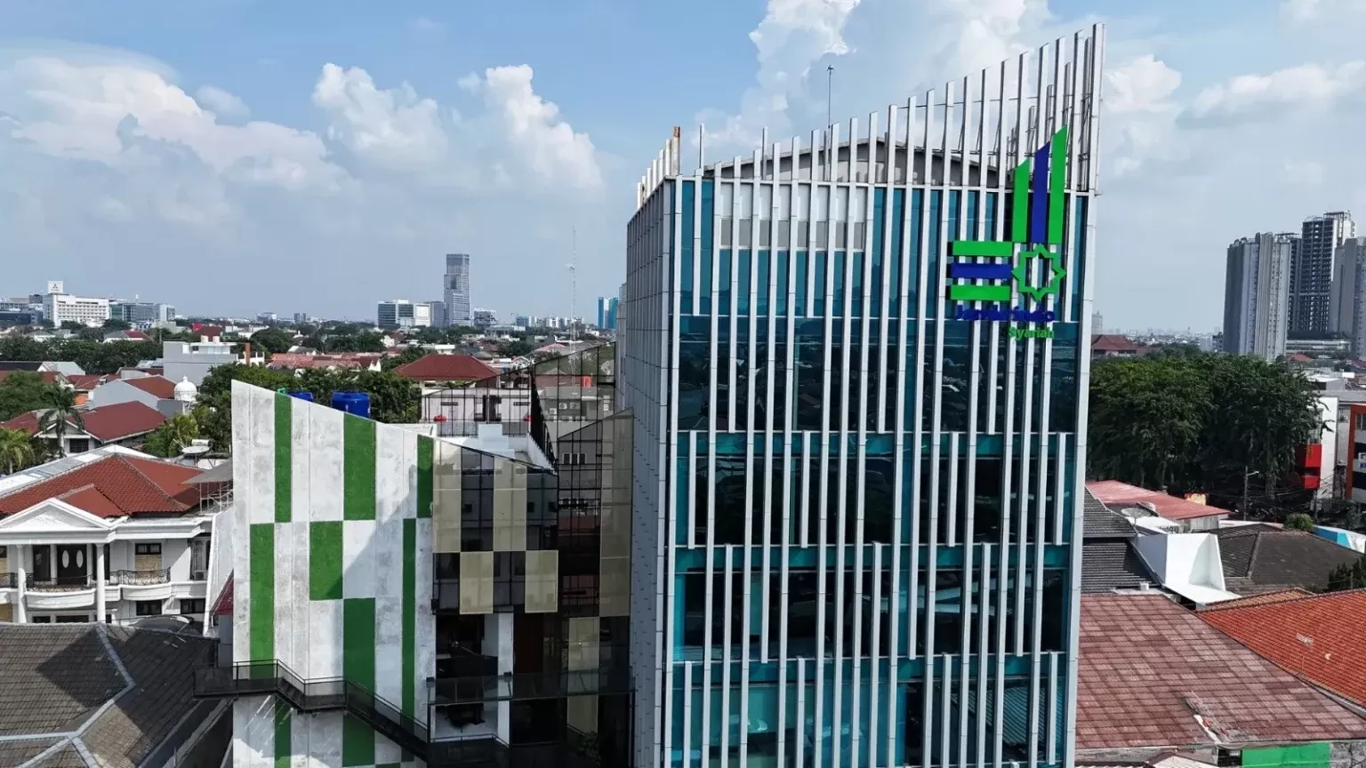 Berdasarkan Laporan Keuangan Tahun Buku 2025 PT Penjaminan Jamkrindo Syariah (Jamkrindo Syariah) membukukan laba bersih sebesar Rp141,03 miliar di tahun 2025.