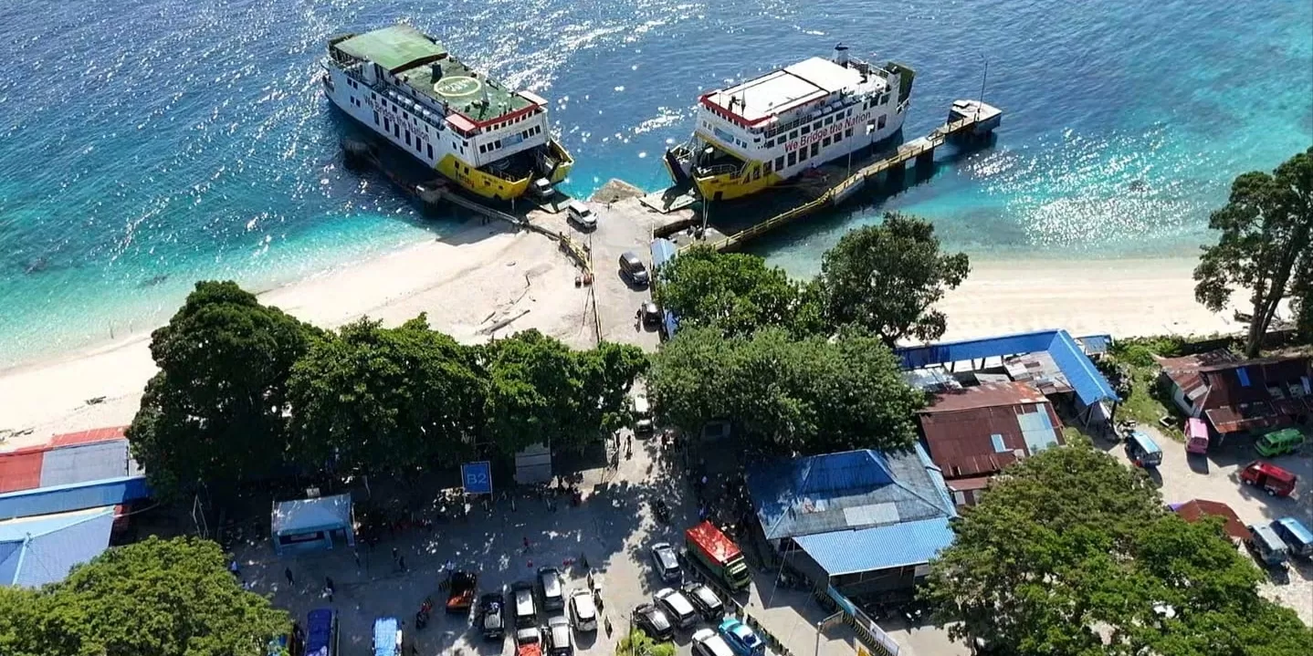 Dengan dukungan armada dan koordinasi yang solid, ASDP memastikan penyeberangan Hunimua&ndash;Waipirit tetap berjalan lancar sepanjang libur Paskah.