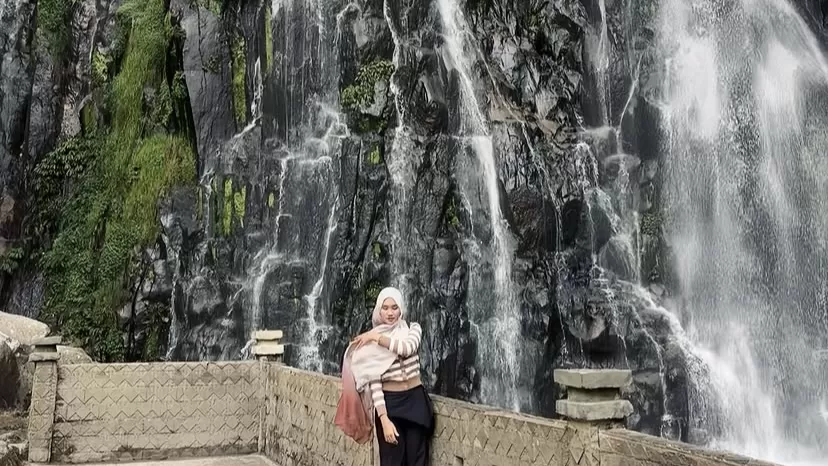 Cuma Rp7 ribu udah bisa nikmatin alam sekeren ini.